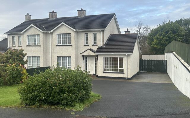 CLOSING DATE – 19 ROSEBANK COURT, MOVILLE