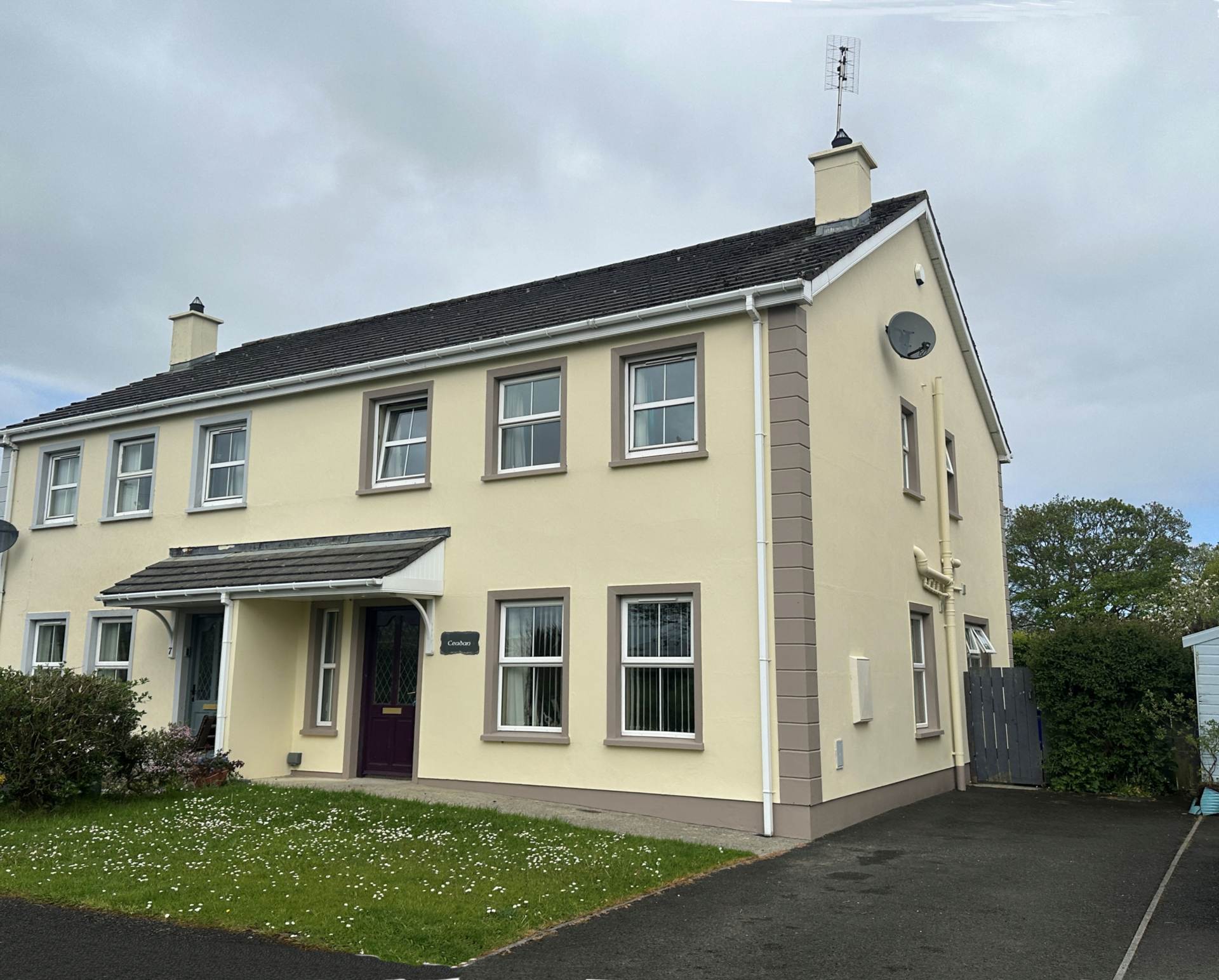 CLOSING DATE – 8 HAWTHORN MEADOWS, CARNDONAGH